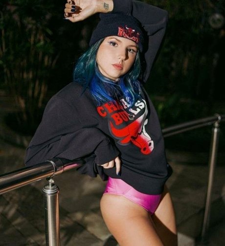 Camilota Xp erotic model photos