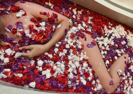 anapuru beautiful model photo