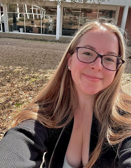 porcelainpiggiesff Profile pic