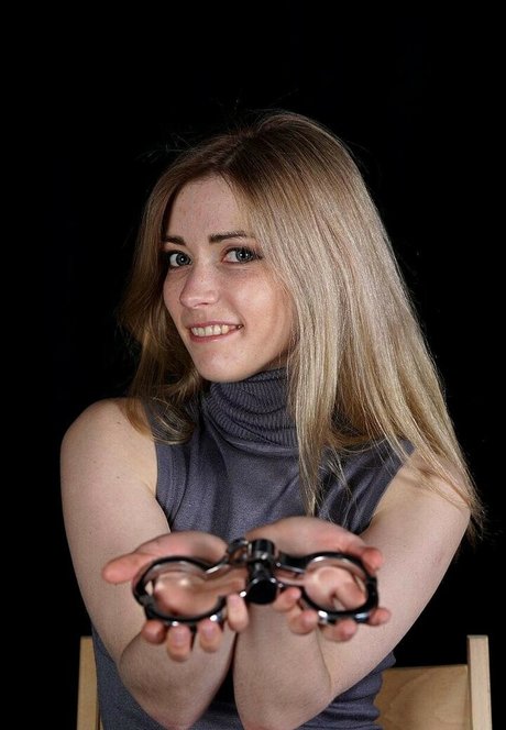 Anna Grabowska nude pornstar archive