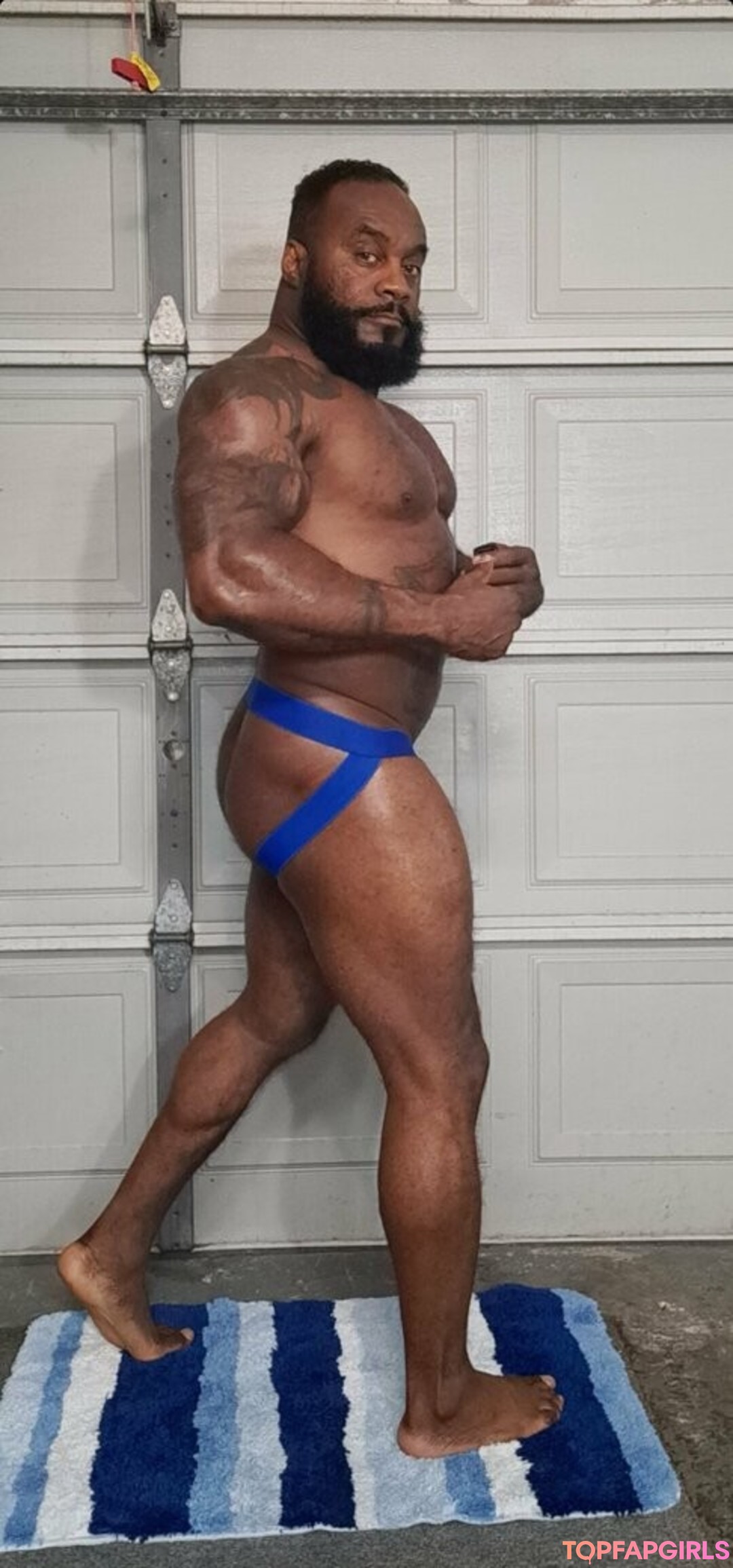 toolsfreepage adult model gallery