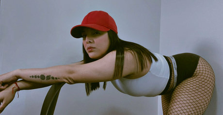 emma ah model nude photo