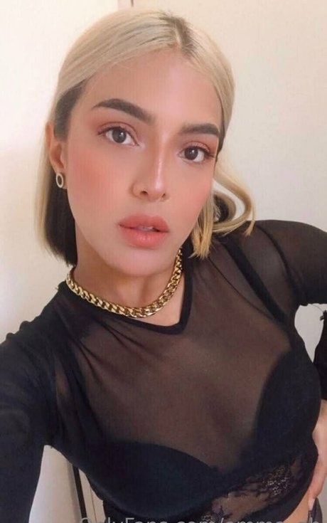 emma ah model sexy picture