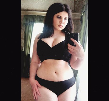 Anna Bernadi Profile pic