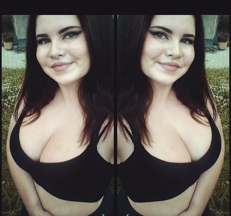 Anna Bernadi nude model images