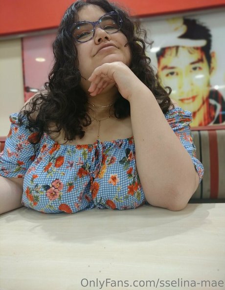 sselina mae pornstar exclusive pictures