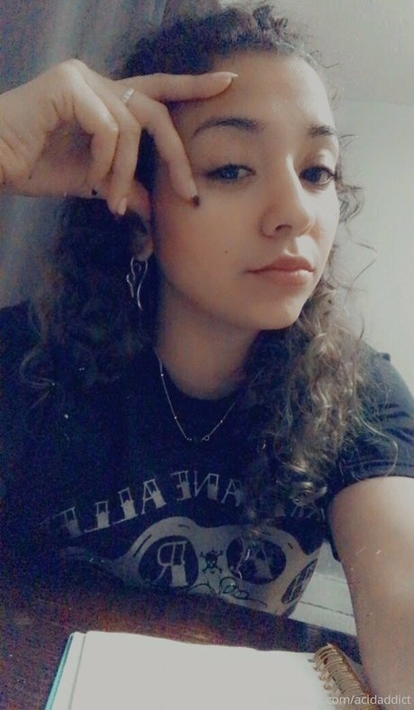 acidaddict nude pornstar gallery