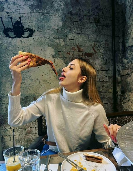 kinky ella1 model exclusive gallery