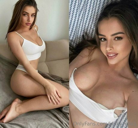 goth threesome onlyfans top pics