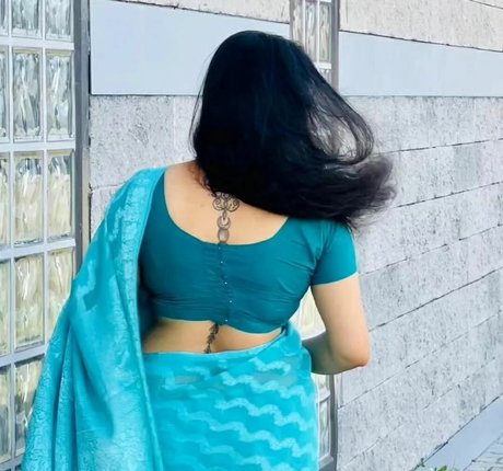 Arpa Roy star pretty pics