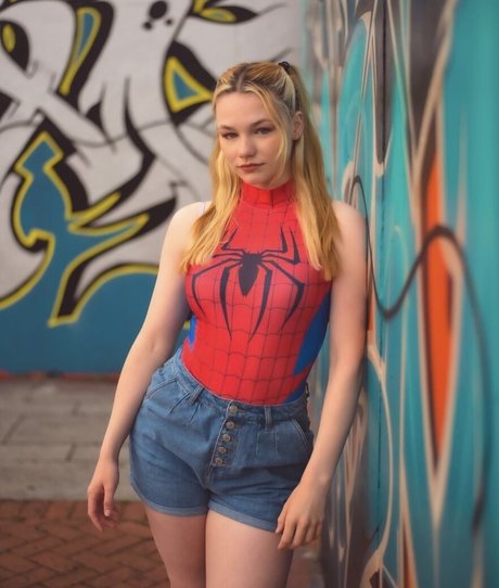 Nomi Teee nice actress pic