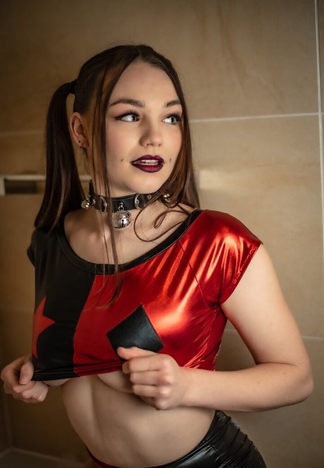 Nomi Teee adult actress galleries