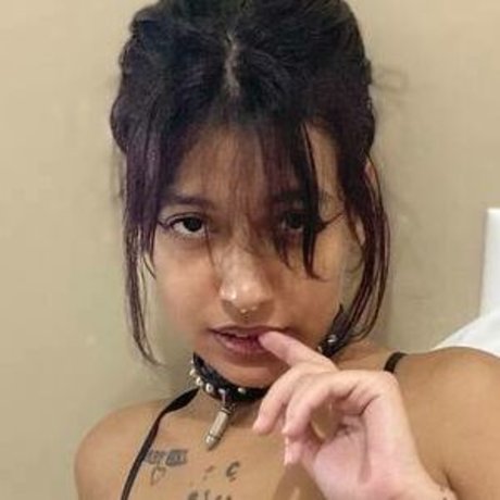 Suicidenaomi26 star high quality image