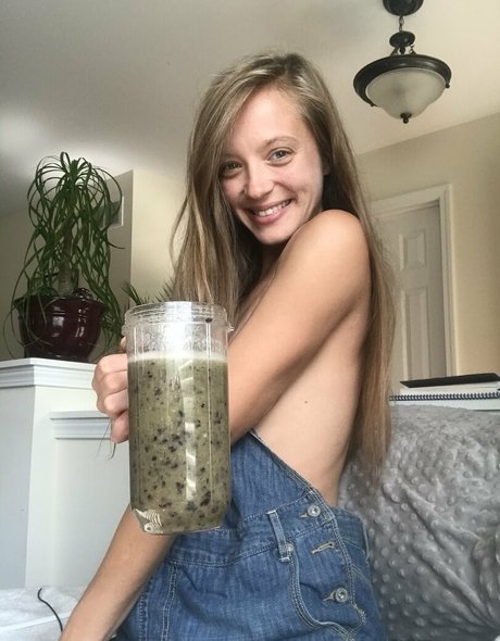 harperlane model pretty photo