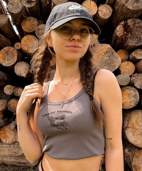 Anna Kauer hd actress images