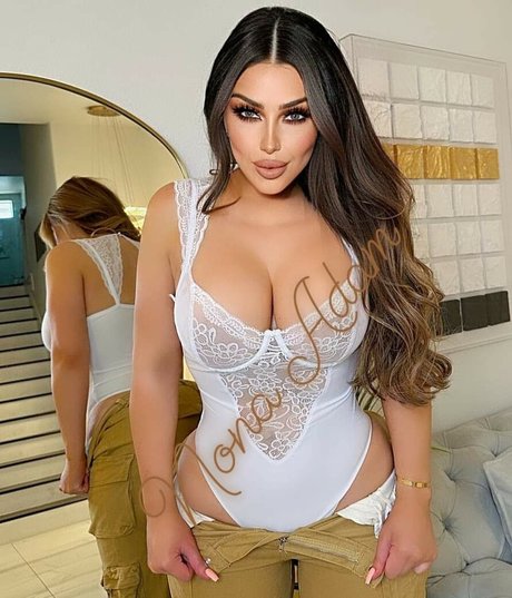 Nona Adams free model photo