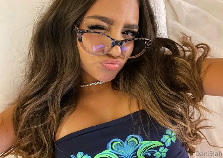 dani3lah pornstar perfect pictures