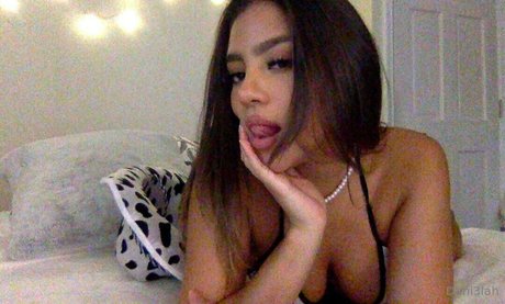 dani3lah model high quality picture