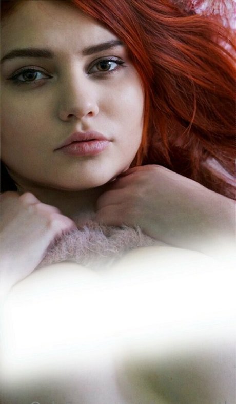 alise ssmith beautiful pornstar img