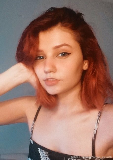 alise ssmith nude star img
