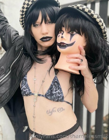 shamelessmilk exclusive model img