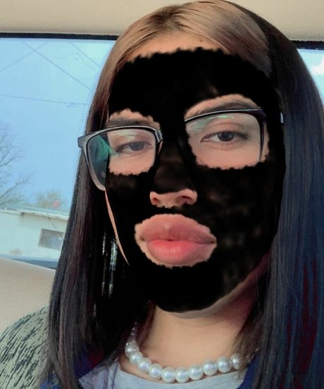 Lilith Moreno art star pic