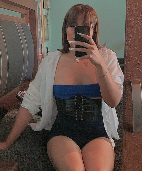 Lilith Moreno high quality star images