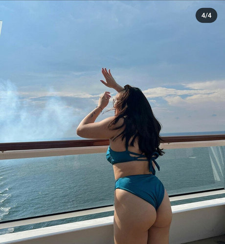 striptease onlyfans exclusive image