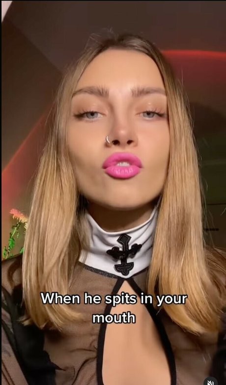 cos nelly star naked img