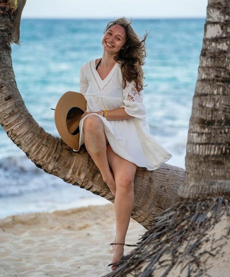 Felicia Hofner best model pic