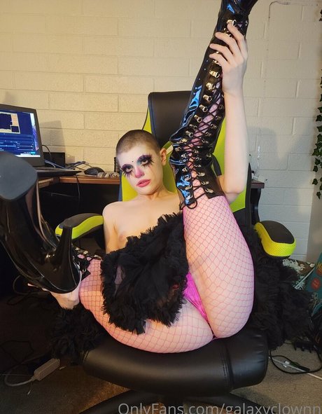 galaxyclownn xxx model gallery