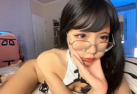 Aumx1a pornstar erotic archive