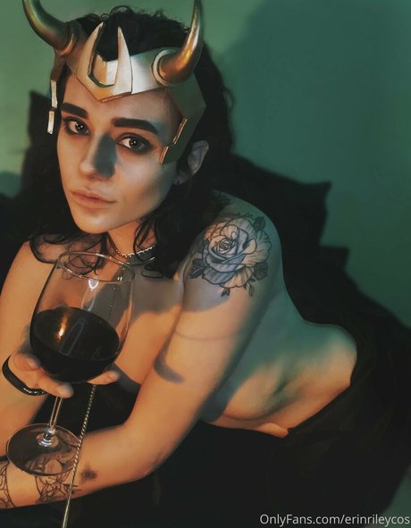 erinrileycos model porn image