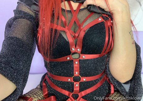 kitziklown erotic actress galleries