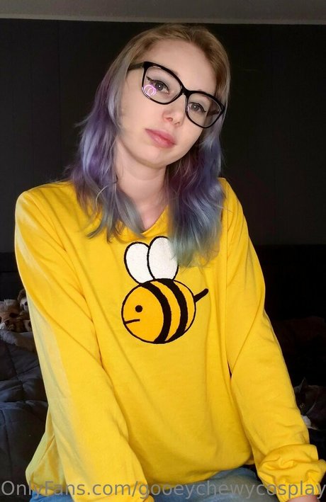 gooeychewycosplay star best pictures