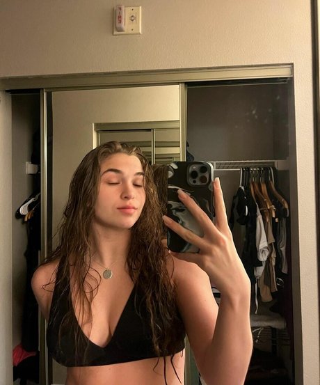 andrea posnerrr perfect model photo