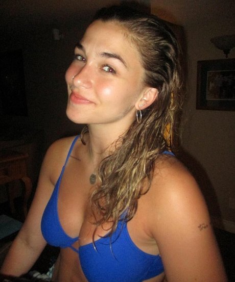 andrea posnerrr model beautiful pictures