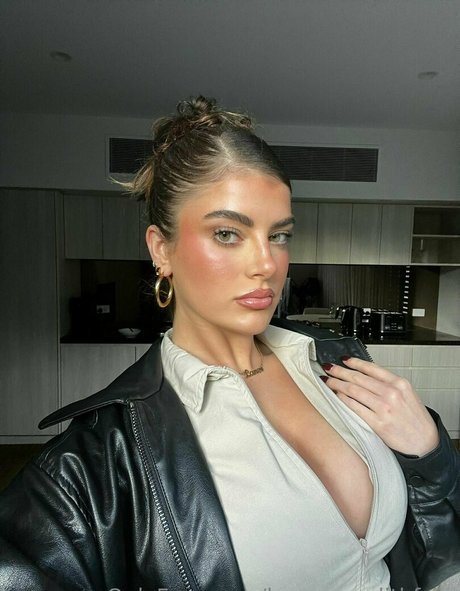 lanemeredithfree nude star img