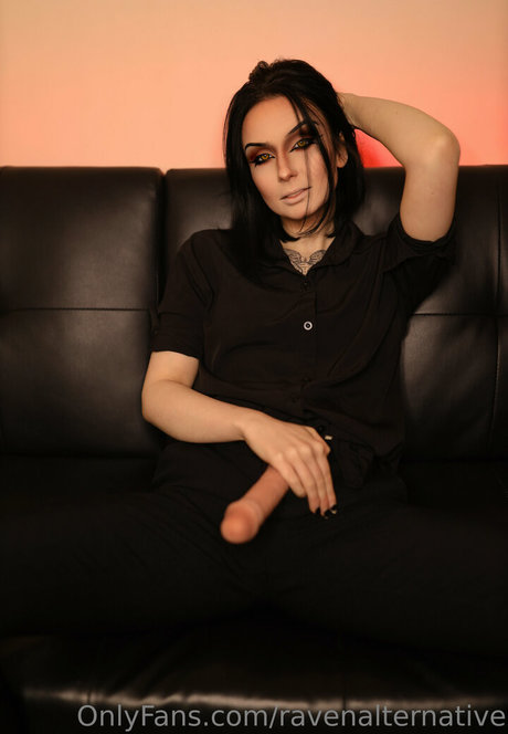 ravenalternative model perfect picture