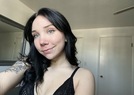 Glizzy McGuire pornstar top galleries