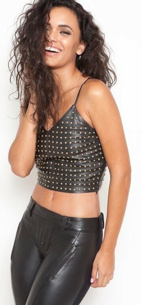 Giovana Cordeiro star hd galleries