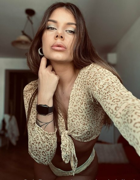 Sweetcheeksjulievip pornstar erotic galleries