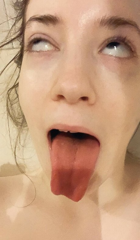 Veerya19 nice actress picture