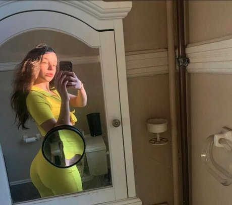 Goodlilfreak star nudes photo