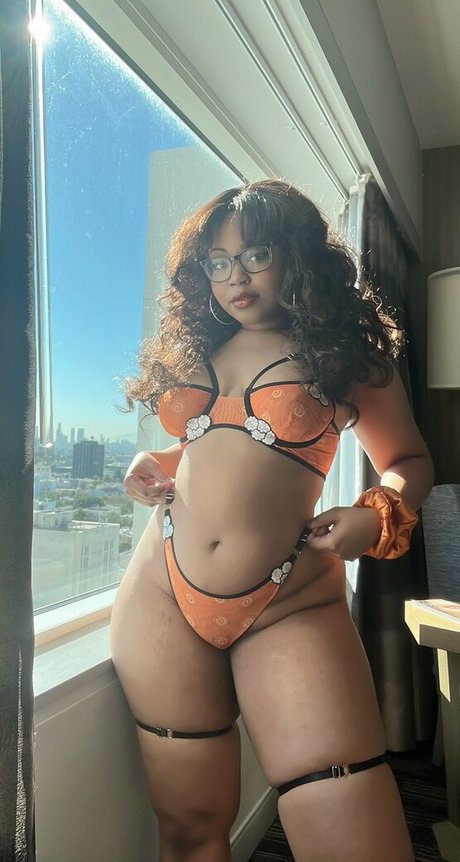 Ria Parker pornstar naked img