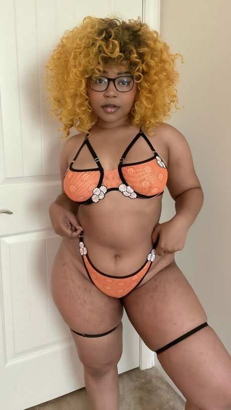 Ria Parker perfect model picture