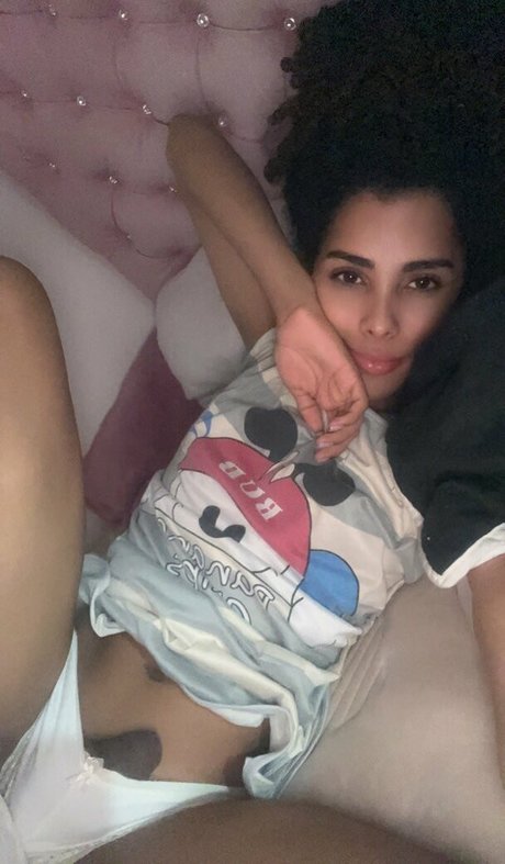 Chloe Chantelle perfect pornstar pictures