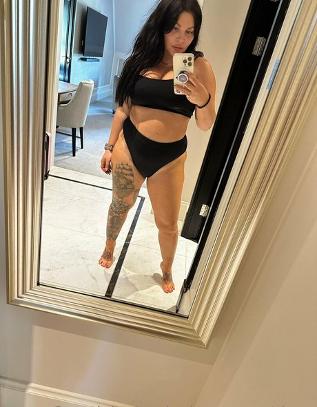 amylu naked actress picture