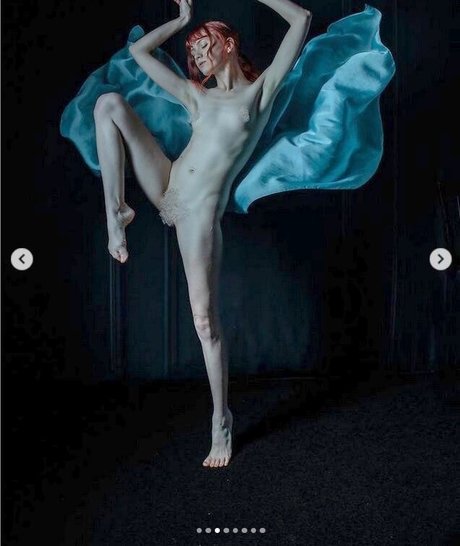 Taylor Lorna perfect model img