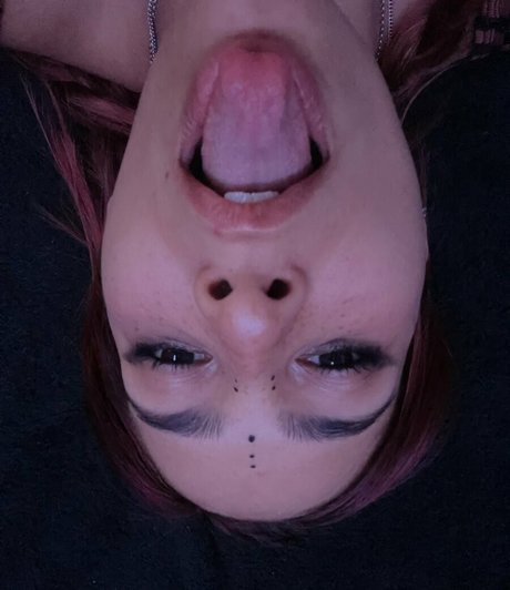 deathpussys pretty actress image